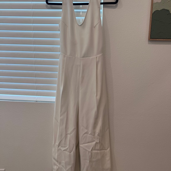 Club Monaco White Tie Back Jumpsuit with original garment bag - Picture 2 of 10